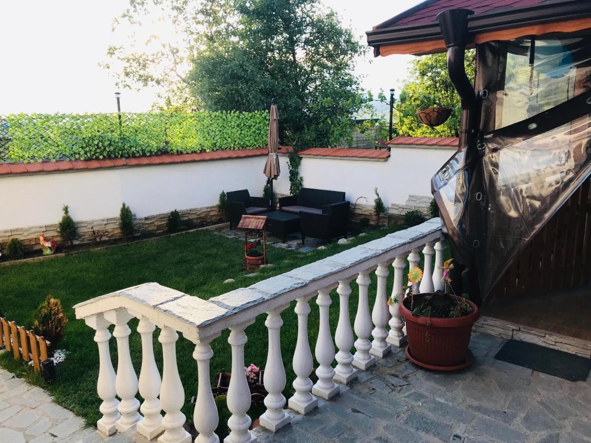 Guest House Grahlyov 사파레바바냐 외부 사진