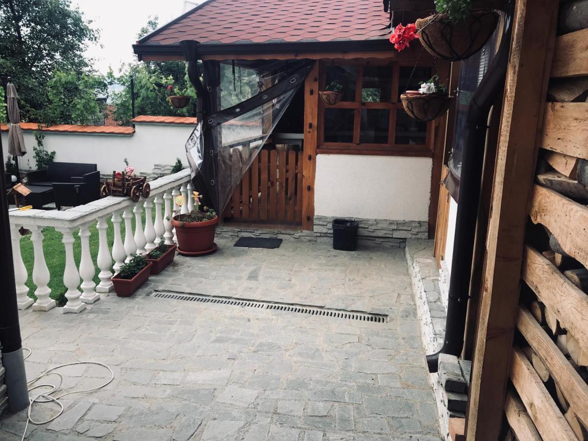 Guest House Grahlyov 사파레바바냐 외부 사진