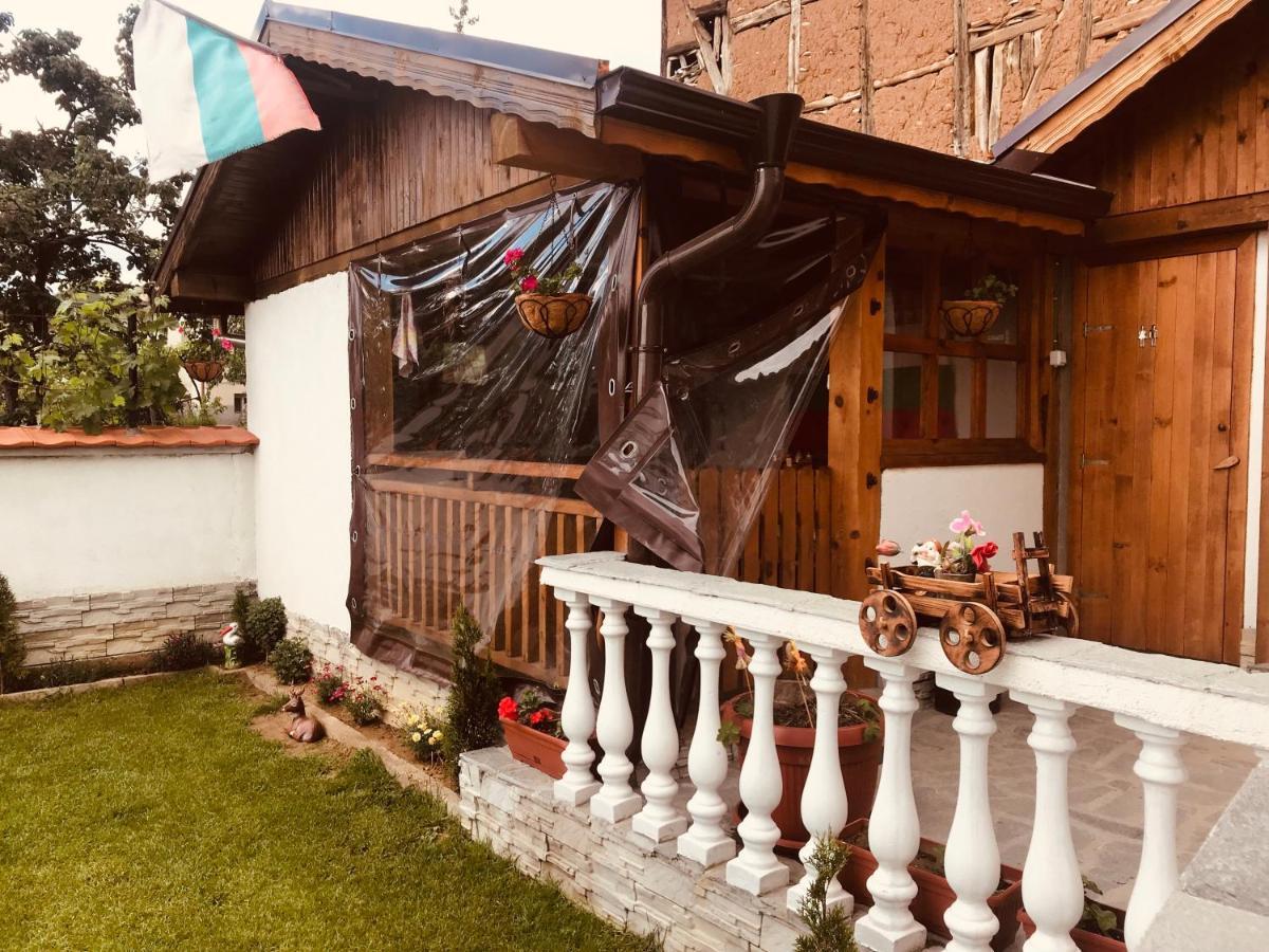 Guest House Grahlyov 사파레바바냐 외부 사진